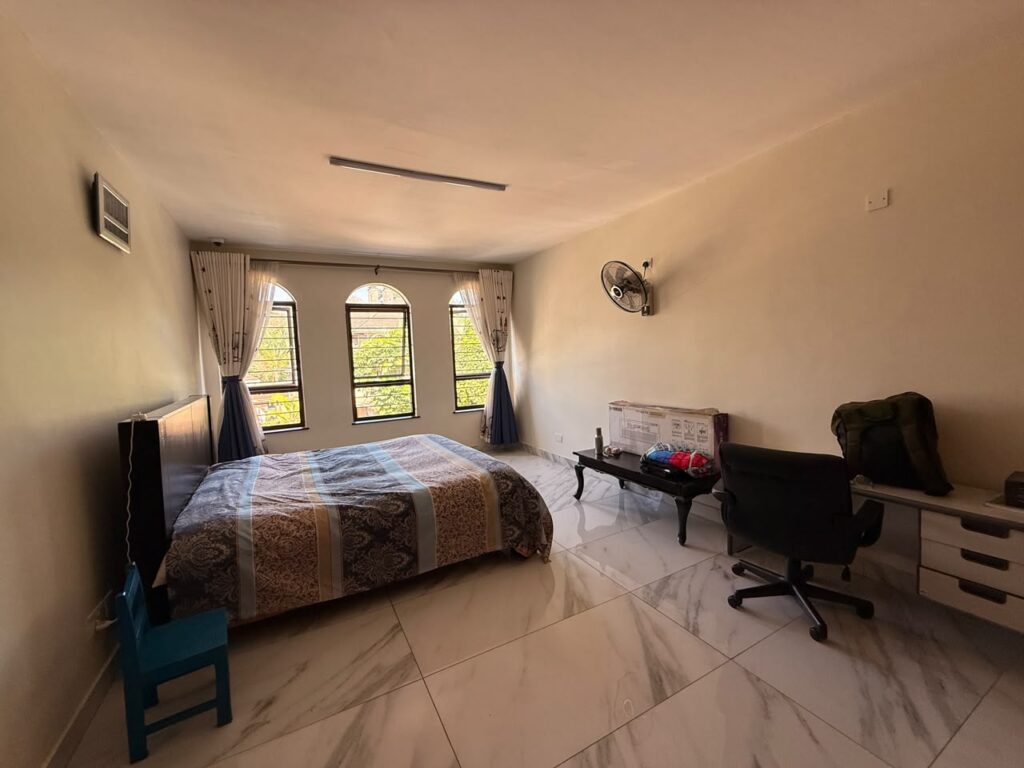 convent-oaks-lavington-bedroom-home-office